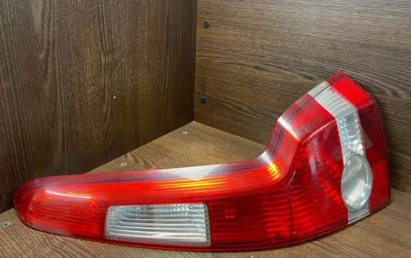 Volvo S40 Rear/tail lights 30678751