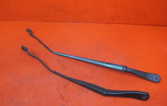 Renault Clio V Front wiper blade arm 288865010R 288813173R