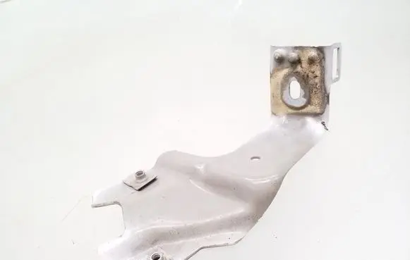 Opel Insignia A Fender mounting bracket 3093