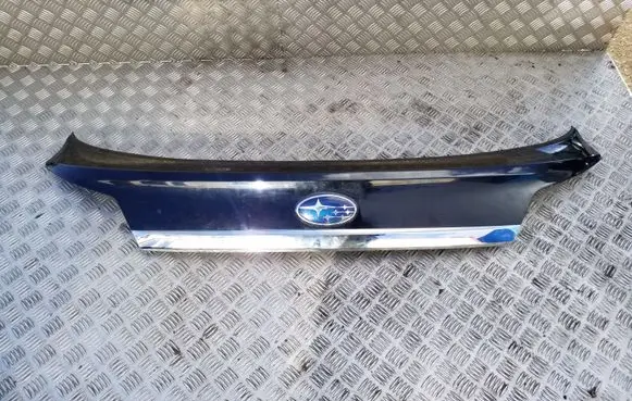 Subaru Outback Tailgate trim 91112AJ050 C08010040