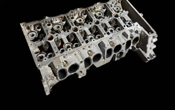 BMW 3 E90 E91 Engine head 779767807