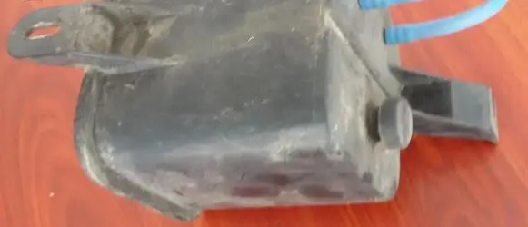 Active carbon filter fuel vapour canister