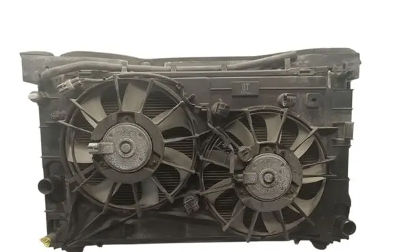 Toyota Prius+ (ZVW40) Radiator set 1640037290