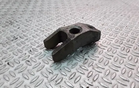 Skoda Fabia Mk1 (6Y) Fuel Injector clamp holder