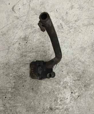 Mercedes-Benz E W124 Coolant heater control valve 1147412015