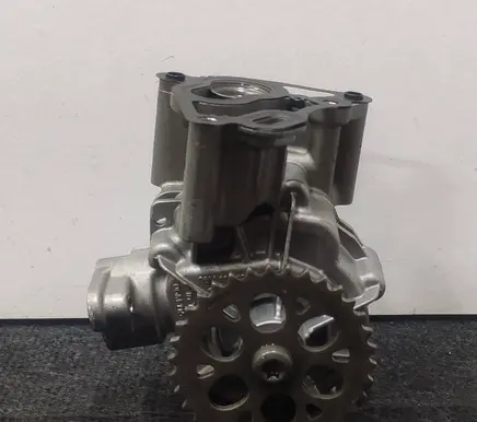Porsche Macan (95B) Oil pump 06M115103Q