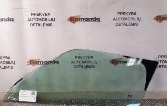 Renault Master III Front door vent window glass four-door 