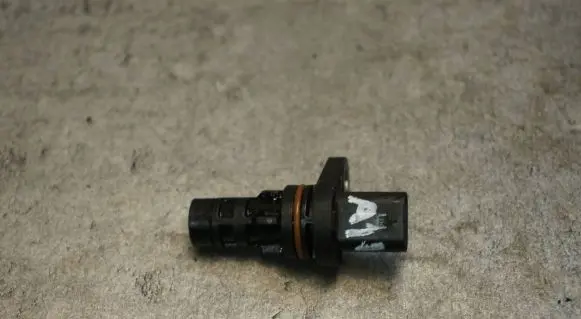 Honda Civic X Crankshaft position sensor 0261210373