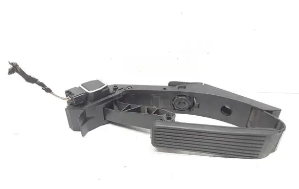 Mercedes-Benz S W221 Accelerator throttle pedal A2203000104 A2113010001