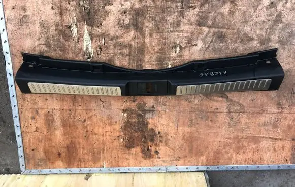 Mazda 6 Trunk/boot sill cover protection GHP96889