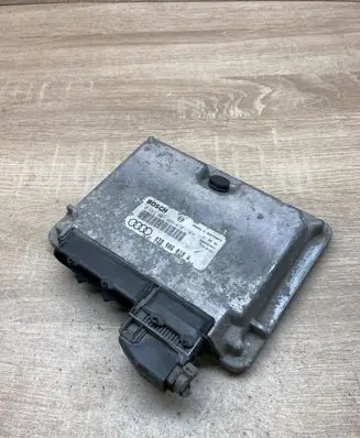 Audi A3 S3 8L Engine control unit/module ECU 038906018A 0281001409