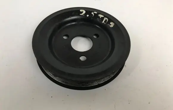 BMW 5 E39 Power steering pump pulley 2246719