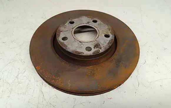 Toyota Avensis T270 Front brake disc