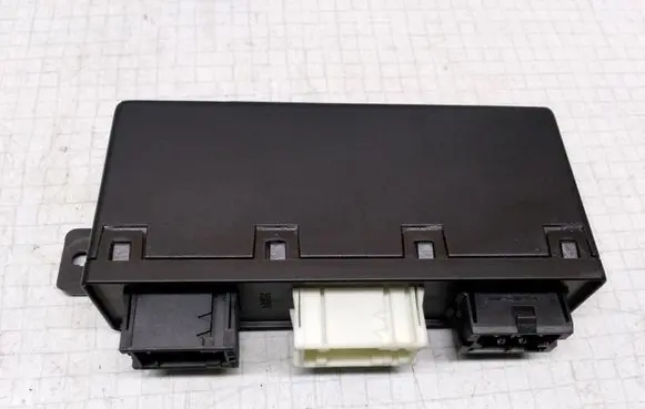 BMW 5 E39 Comfort/convenience module 613583776019 689667 059800