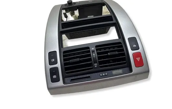 Hyundai Tucson JM Dash center air vent grill 945102E001