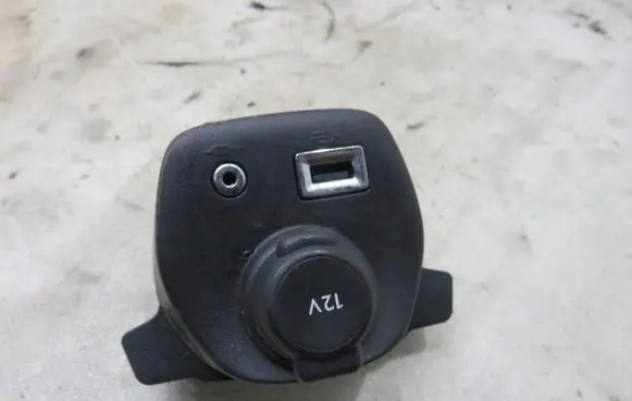 Peugeot 307 AUX in-socket connector 1111