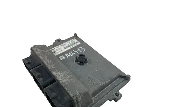 Peugeot 208 I Engine control unit/module 9805895780