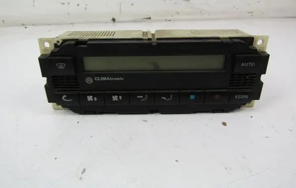 Volkswagen PASSAT B5 Air conditioning/heating control unit 