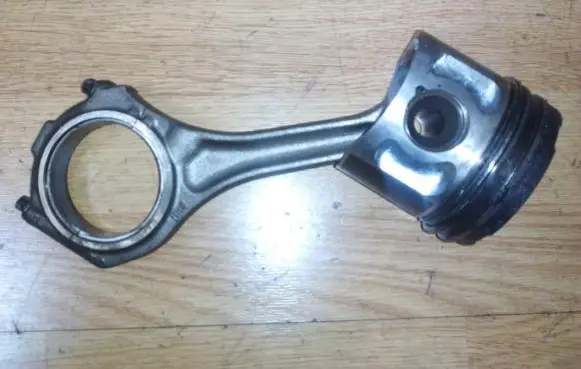 Audi A6 S6 C5 4B Piston with connecting rod