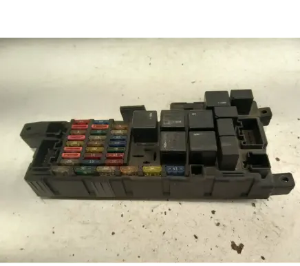 Volvo XC70 Fuse module 8678449 518787205 8628449