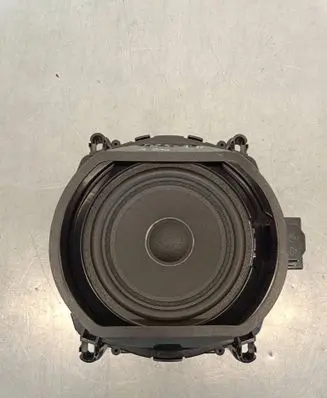 BMW X3 F25 Subwoofer speaker 9287756 18353410