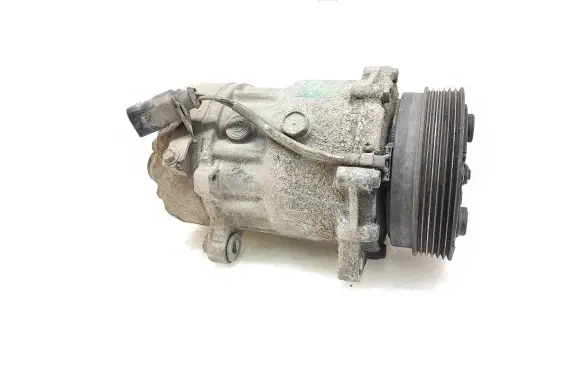 Volkswagen Caddy Air conditioning (A/C) compressor (pump) 7H0820803D 0445304824