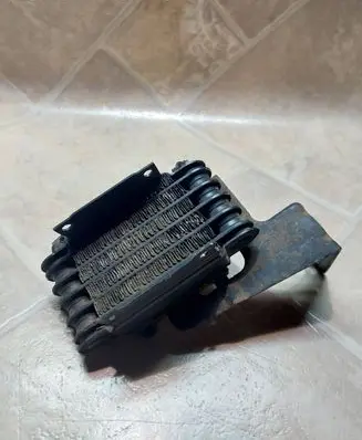 Engine oil radiator