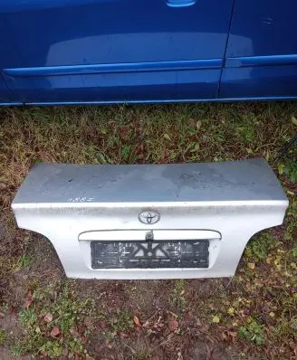 Toyota Avensis T220 Tailgate/trunk/boot lid