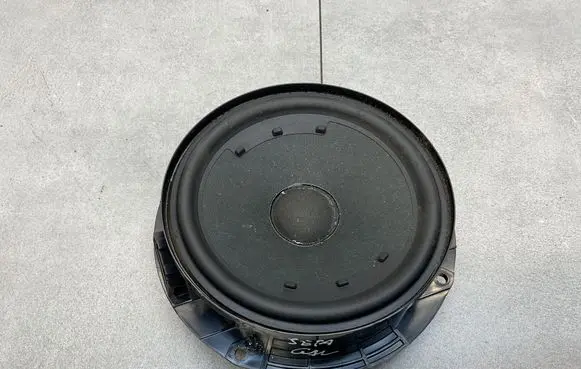 Volkswagen Jetta VI Rear door speaker 5C6035454A