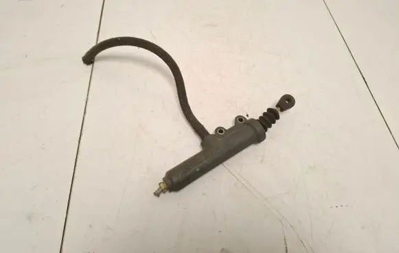 Mercedes-Benz E W210 Clutch slave cylinder 2022900112 A2022900112