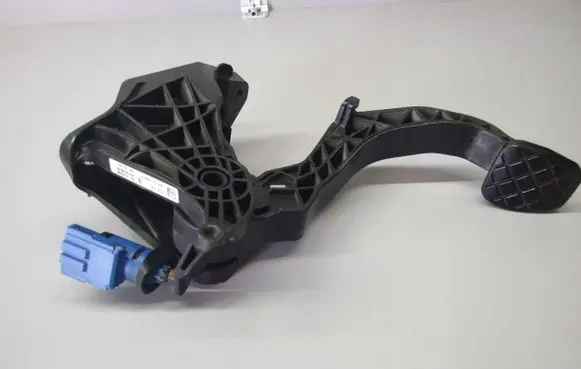 Seat Ibiza IV (6J,6P) Clutch pedal 6R1721059H