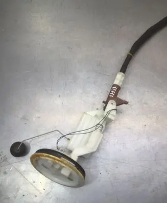 Audi A4 S4 B7 8E 8H Fuel level sensor 8E0201317R