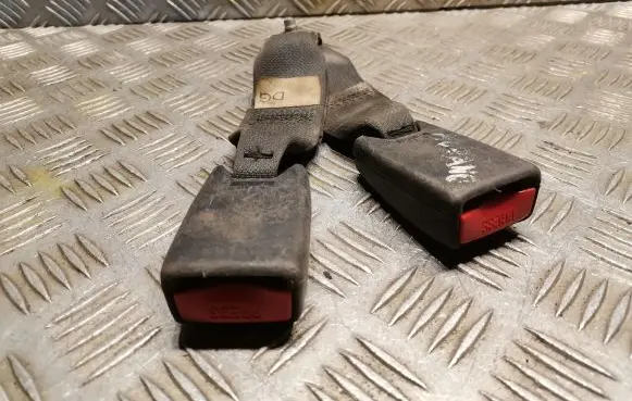 Nissan Murano Z50 Middle seatbelt buckle (rear) 