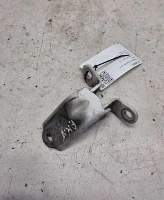 Hyundai Sonata Front door upper hinge 1234