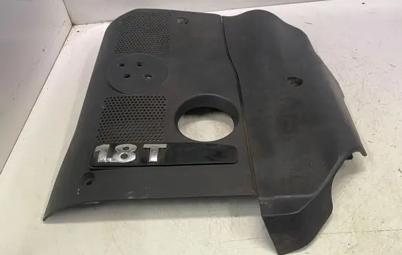 Volkswagen PASSAT B5.5 Engine cover (trim) 058103724AE 058103724AC
