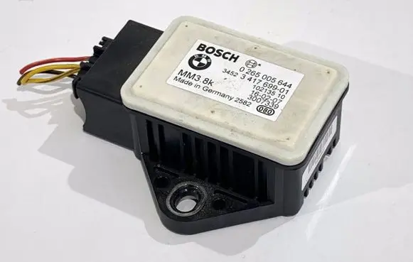 BMW X3 E83 ESP acceleration yaw rate sensor 3417699