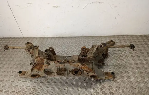 Toyota RAV 4 (XA40) Rear subframe 