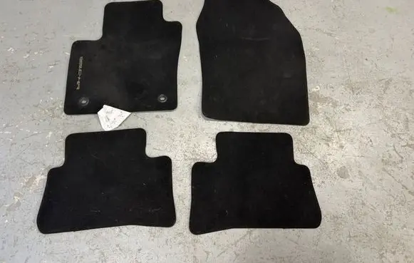 Toyota C-HR II Car floor mat set 58500YYJ20C1