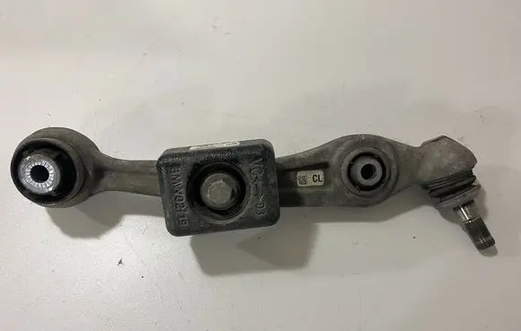Front lower control arm/wishbone