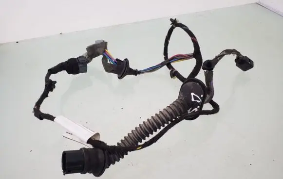 Volvo V70 Rear door wiring loom 8645683