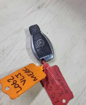 Mercedes-Benz E W212 Ignition key/card 