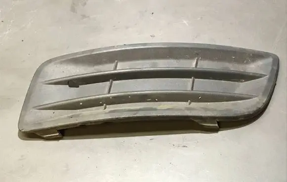 Front bumper lower grill