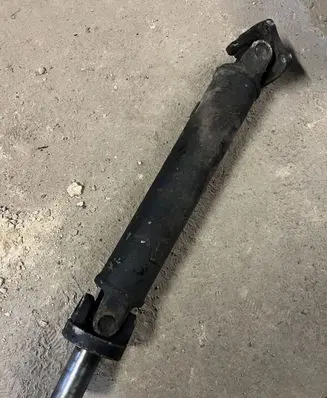 Mitsubishi Pajero Front prop shaft 