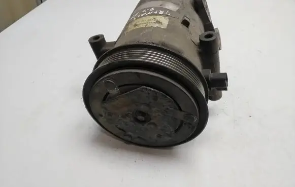 Ford Transit Air conditioning (A/C) compressor (pump) 8FK351334021