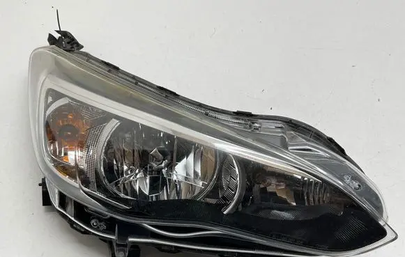 Subaru XV II Headlight/headlamp 84001FL100 06H270258 A1AC310000