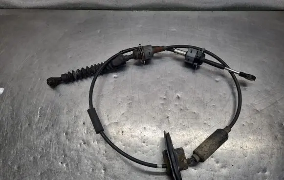 Hyundai ix35 Gear shift cable linkage 467902Y100