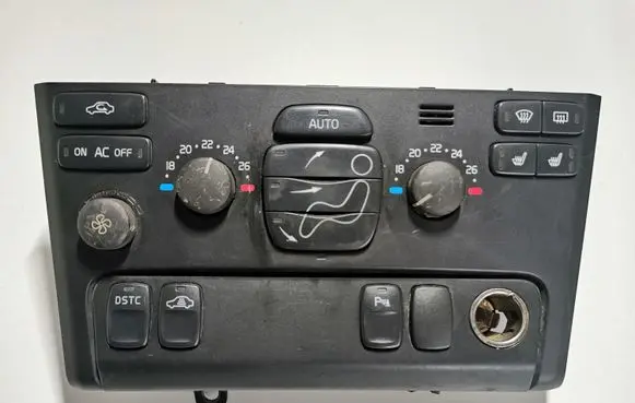 Volvo XC90 Climate control unit 868273402W34E7923
