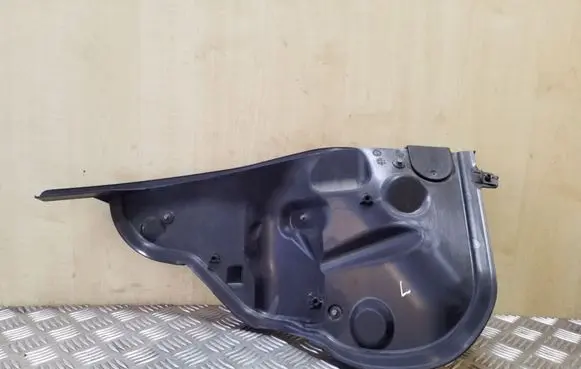 Volkswagen Touareg II Other engine bay part 7P6819511