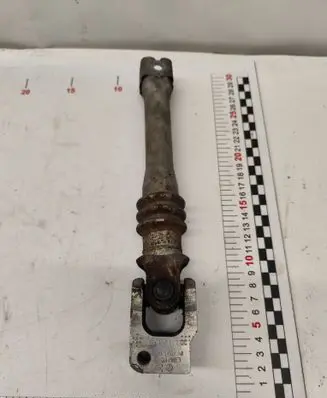 Mercedes-Benz C W204 Steering column universal joint A2044620078 41q10
