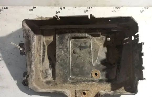 Opel Zafira B Battery box tray cover/lid 13234223